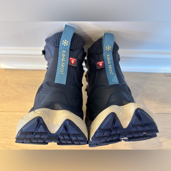 HOKA Women’s Kaha 2 Frost GTX, Hiking Boot, SZ 9.5, Waterproof GORE-TEX membrane - Picture 2 of 7